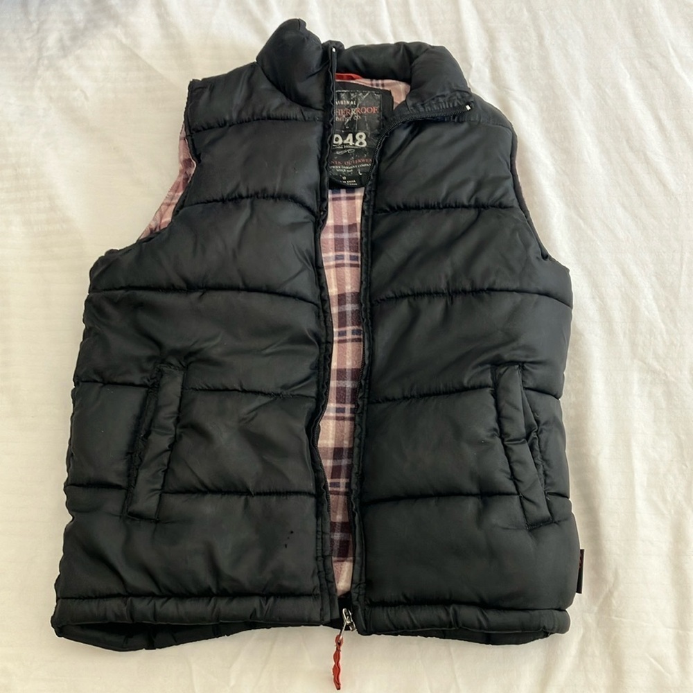 Weatherproof kids size 10 Black Quilted Vest with Stand-Up Collar